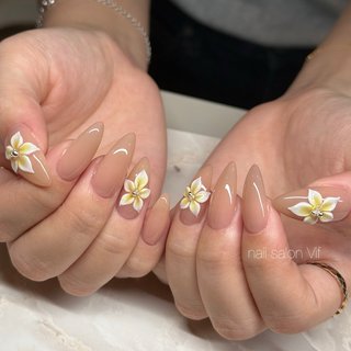 ホワイト(白)/ワンカラーのネイルデザイン｜ネイルブック