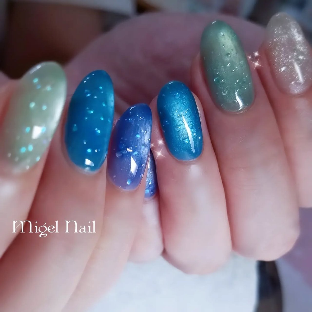 夏/リゾート/水滴/マグネット/キラキラ - migel_nailのネイルデザイン