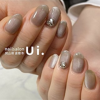Vカットストーンのネイルデザイン｜ネイルブック