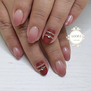 マット/ボルドーのネイルデザイン｜ネイルブック