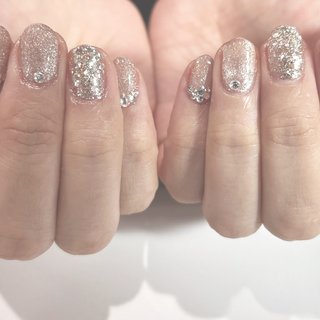 スワロフスキーのネイルデザイン｜ネイルブック