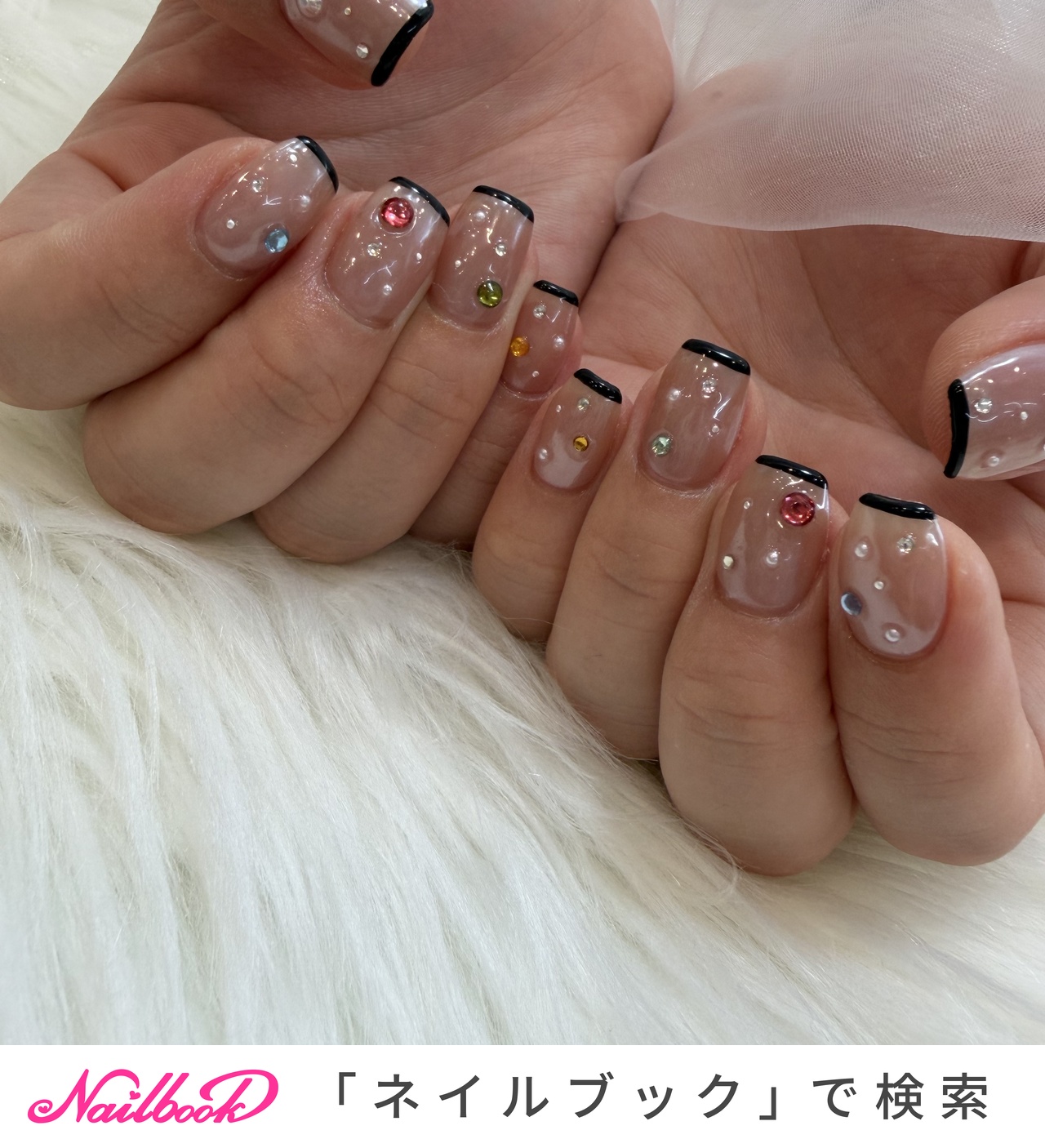 ビジューのネイルデザイン｜ネイルブック