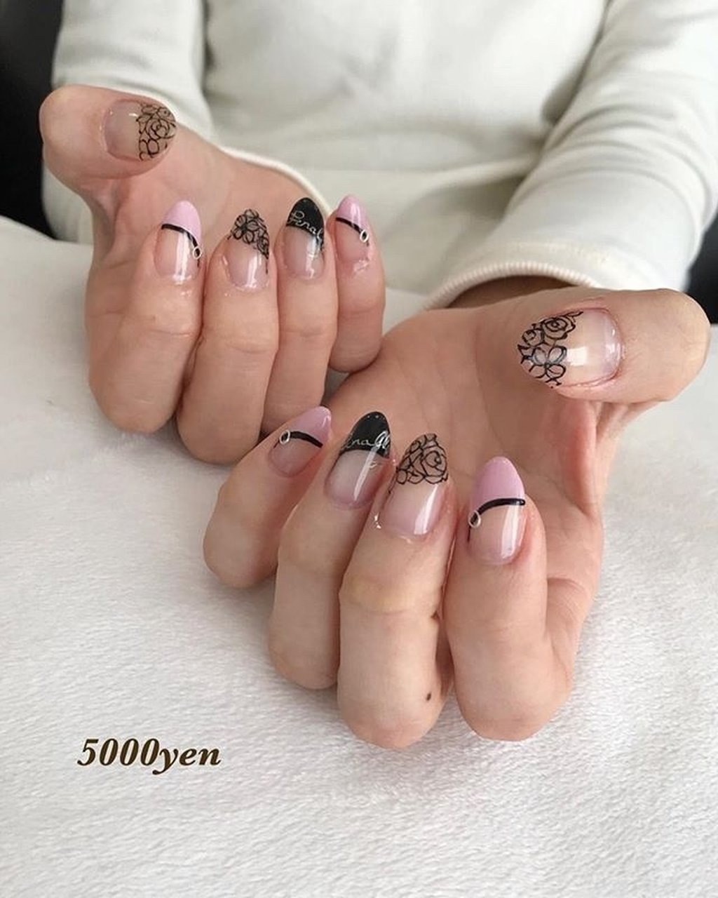 ライブ パーティー 女子会 ハンド 変形フレンチ Stnailsのネイルデザイン No ネイルブック