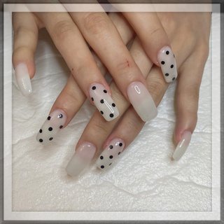 シアーホワイトのネイルデザイン｜ネイルブック
