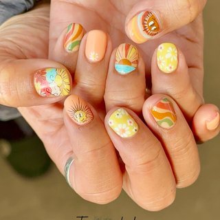手書きアートネイルのネイルデザイン｜ネイルブック