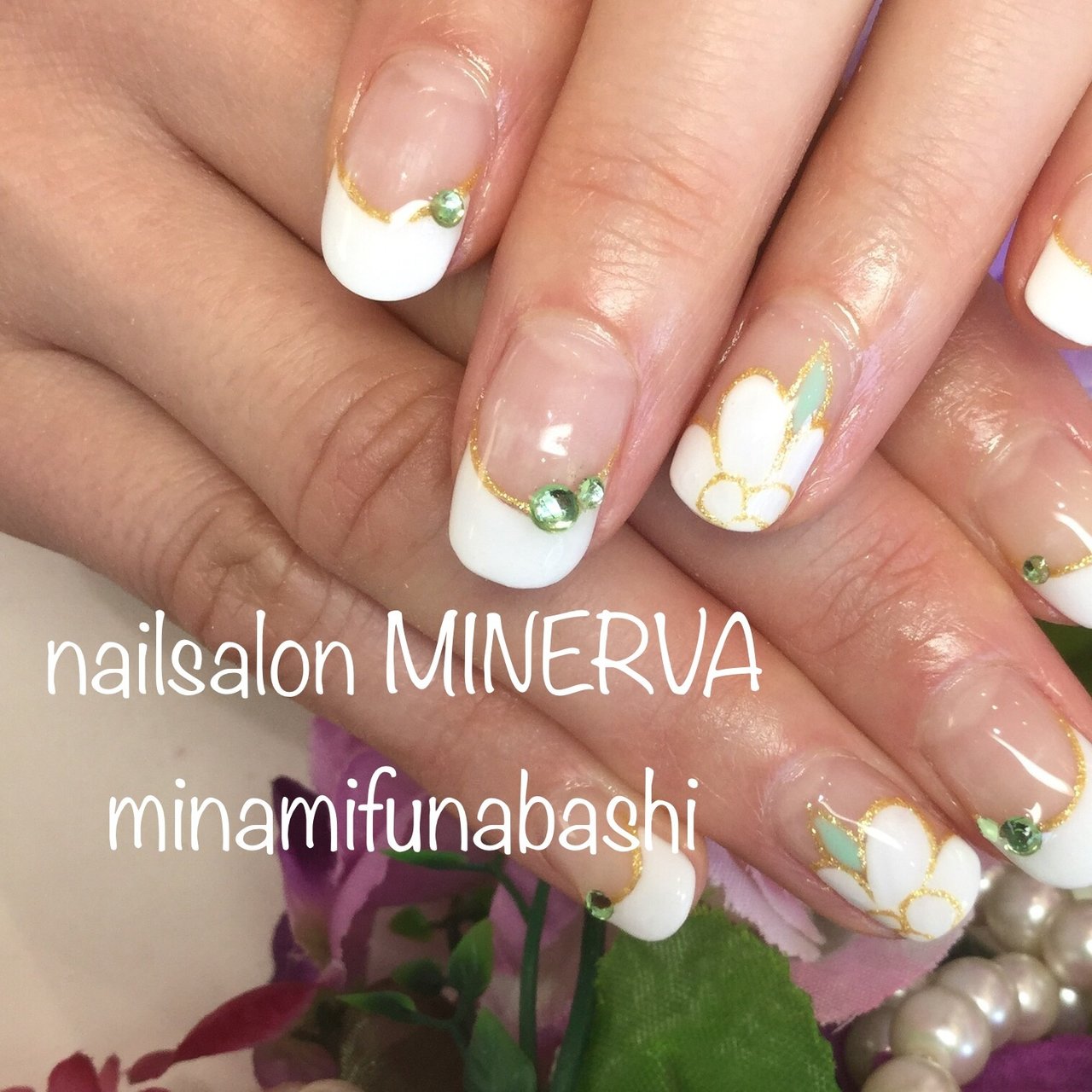 シンプル フレンチ ホワイト ゴールド パステル Nailsalon Minervaのネイルデザイン No ネイルブック