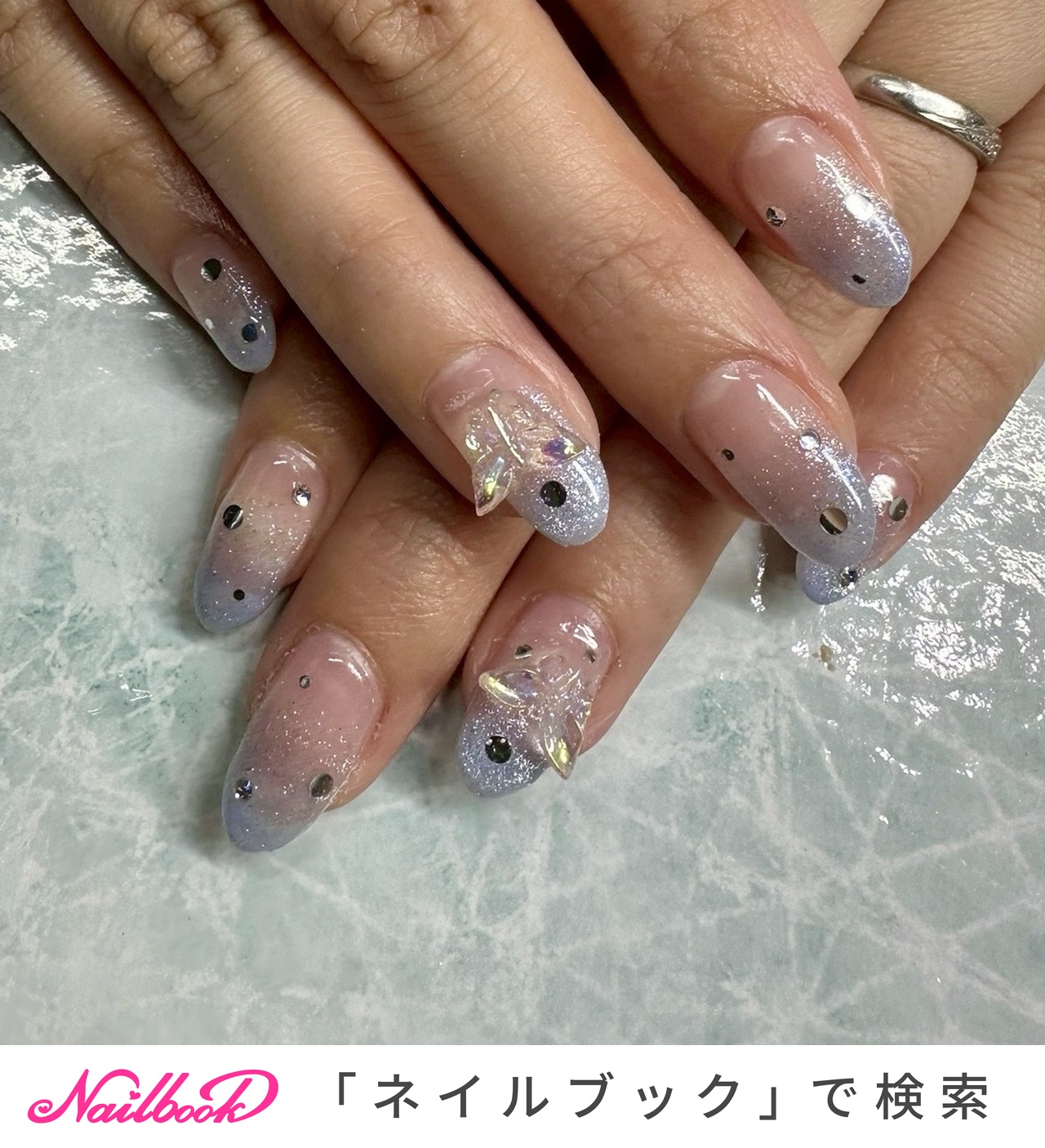 【着画あり】ハンドメイド　蝶々ネイル　チェック柄ネイル　シンプルネイル　可愛い 2026年】新着順｜蝶々/ラメ/水色のネイルデザイン｜ネイルブック
