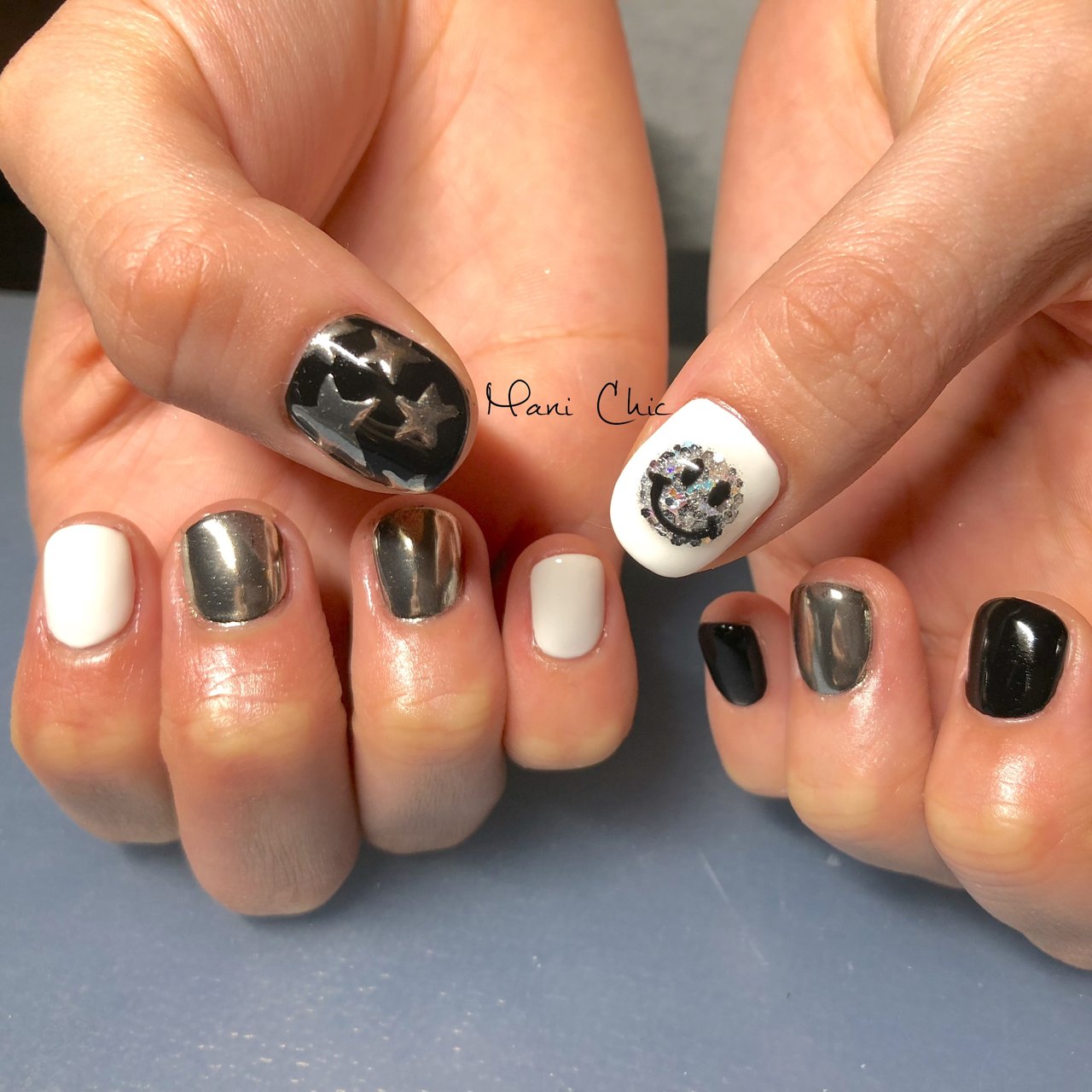 ハンド ラメ 星 ミラー シルバー Mani Chicのネイルデザイン No ネイルブック