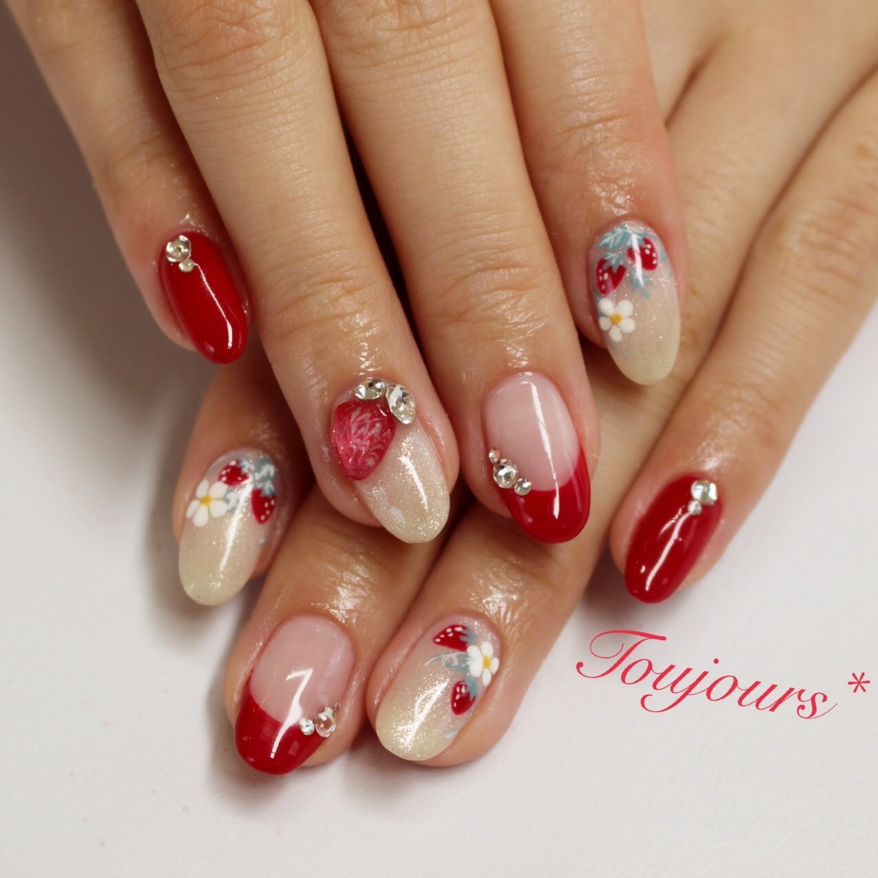 春 ハンド フルーツ ミディアム レッド Toujours Nailsalonのネイルデザイン No ネイルブック