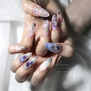 押し花×ミラークリアネイル(ブラック) ニュアンス/ミラー/＃押し花のネイルデザイン｜ネイルブック