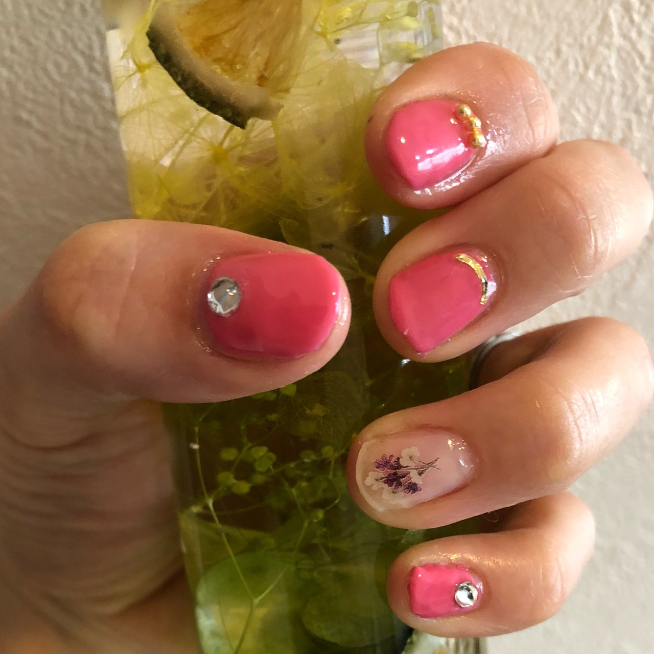 春 ハンド ワンカラー シースルー 押し花 Kanae のネイルデザイン No ネイルブック