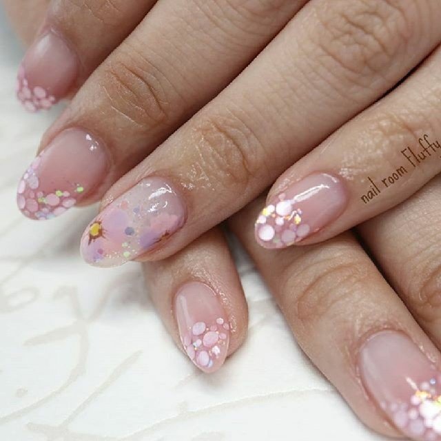 春 ハンド グラデーション ホログラム フラワー Nail Room Fluffy ネイルルーム フラフィ のネイルデザイン No ネイルブック