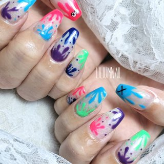 スプラトゥーンネイルのネイルデザイン｜ネイルブック