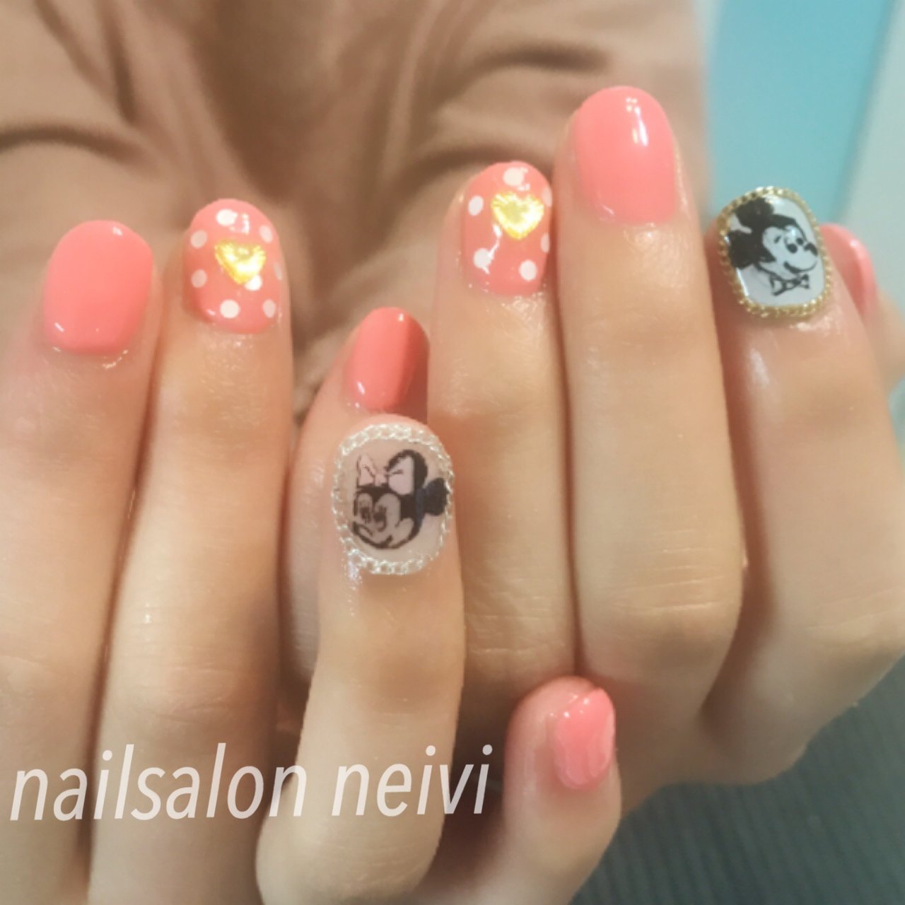 ハンド ショート ピンク ブルー カラフル Nailsalon Neivi 三好智子のネイルデザイン No ネイルブック