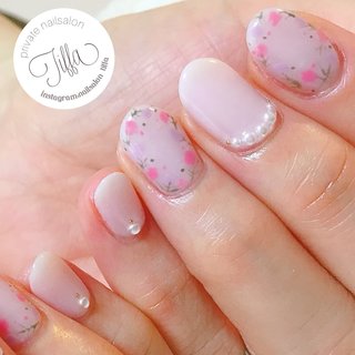 🎀 ・
・
お客様ネイル( ˙ᵕ˙ )🎀
フラワーネイル🤤🌸
サンプルアレンジです( ¨̮ )︎︎❤︎︎
・
・
#ピンクネイル
#卒園式ママネイル 
#卒園式ネイル 
#ジェルネイル
#ネイルデザイン
#ネイル 
#定額ネイル
#プライベートサロン
#江坂ネイルサロン
#江坂 
#nailsalon 
#jelnail 
#ゆうこす 
#春ネイル
#フラワーネイル
#オフィスネイル
#戌年
#ラメネイル 
#春ネイル2018 #春 #卒業式 #入学式 #デート #ハンド #フラワー #ミディアム #ピンク #パープル #ジェルネイル #お客様 #yuko♡by nailsalon tiffa #ネイルブック