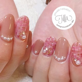 🎀 ・
・
お客様ネイル( ˙ᵕ˙ )🎀
少し前の載せ忘れです♡
人気のツイードデザインをベージュカラーに合わせて😋💖
バレンタインの時期にもピッタリでした⠒̫⃝⠒̫⃝⠒̫⃝
・
・
#ピンクネイル
#卒園式ママネイル 
#チェックネイル
#ジェルネイル
#ネイルデザイン
#ネイル 
#定額ネイル
#プライベートサロン
#江坂ネイルサロン
#江坂 
#nailsalon 
#jelnail 
#ゆうこす 
#春ネイル
#ファーチェック
#オフィスネイル
#チェックネイル
#ツイードネイル 
#春ネイル2018 #春 #卒業式 #入学式 #デート #ハンド #チェック #ミディアム #ピンク #ブラウン #ジェルネイル #お客様 #yuko♡by nailsalon tiffa #ネイルブック