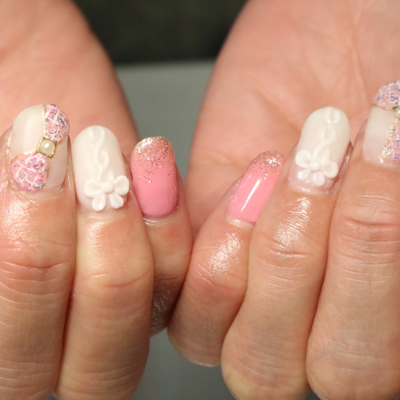 春 オールシーズン 女子会 ハンド ラメ Jewdy Nailのネイルデザイン No ネイルブック