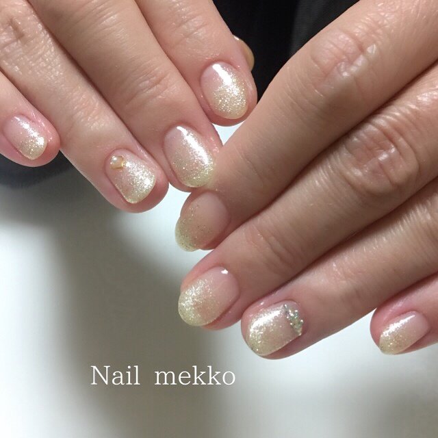 グラデーション ラメ シルバー お客様 Nail Mekkoのネイルデザイン No ネイルブック