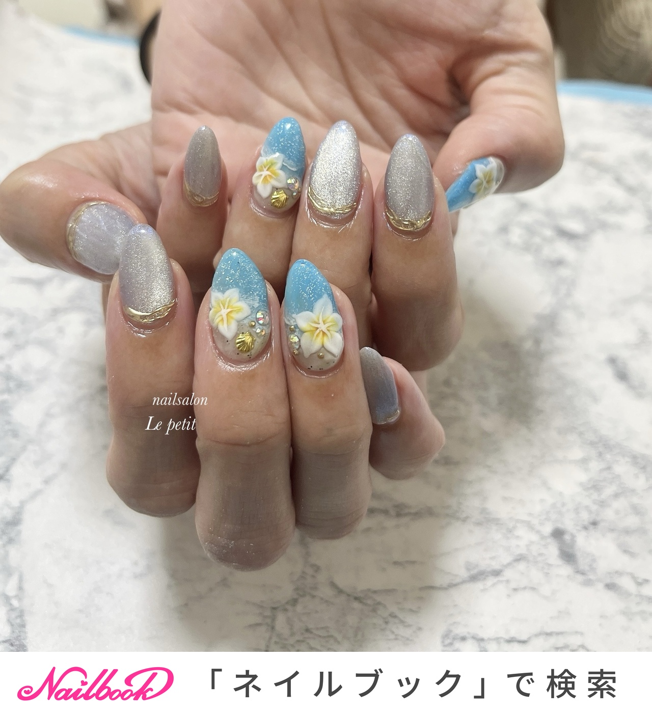 オーダーネイルチップNo.61 ぷっくりフラワー 手書き キラキラ
