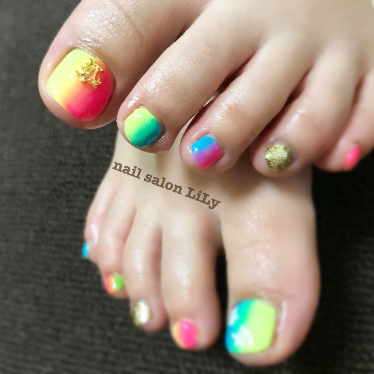 旅行 海 リゾート フット グラデーション Nail Salon Lilyのネイルデザイン No ネイルブック