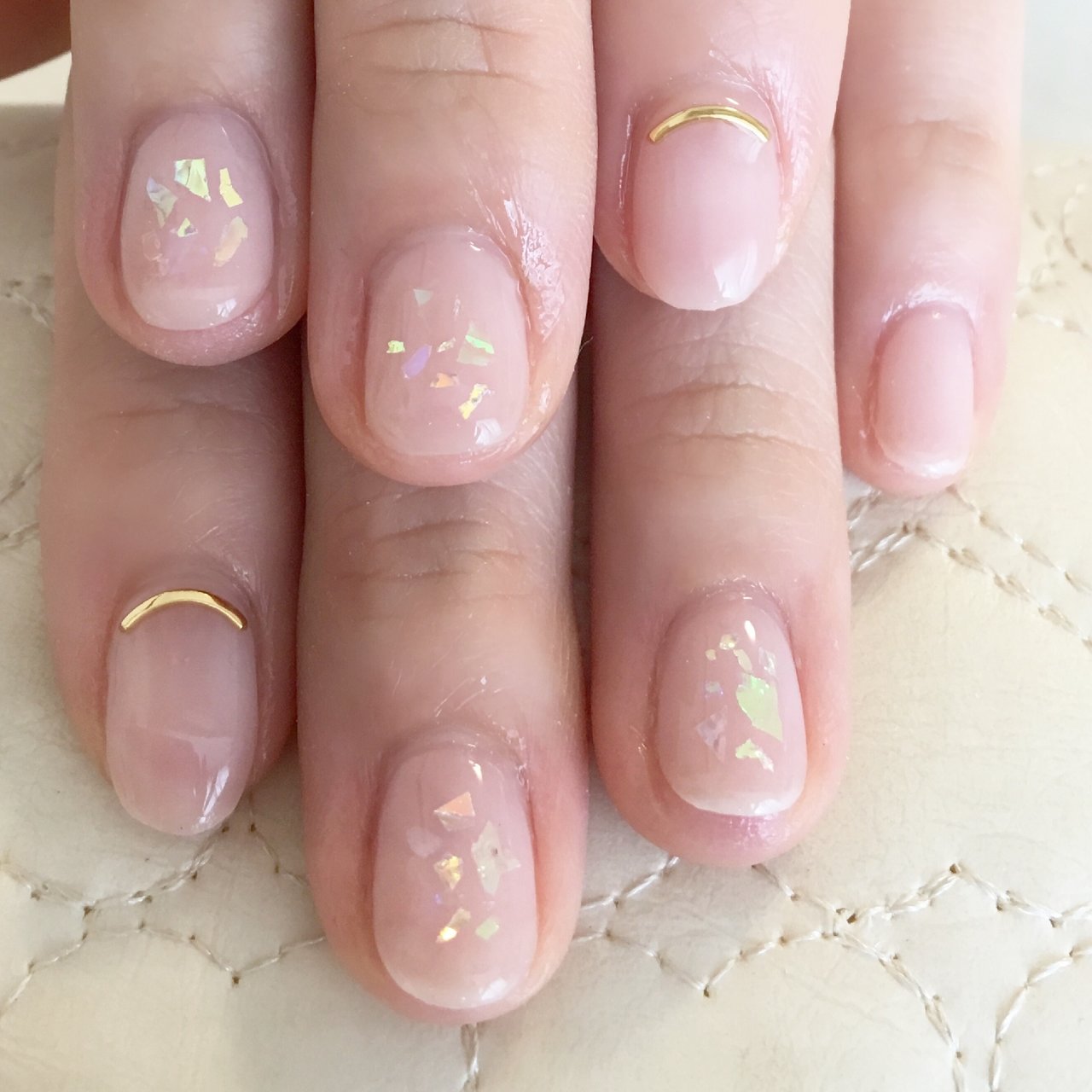 ハンド ホログラム ベージュ お客様 Miel Nailのネイルデザイン No ネイルブック