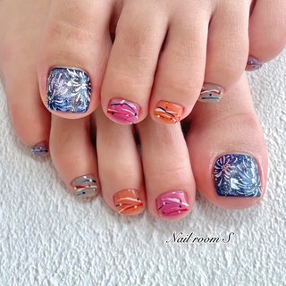 オーダー制】 フットネイル フットチップ 花火フットネイル ヨーヨー