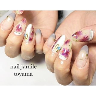 春 グレー Vetro Tokyoのネイルデザイン ネイルブック