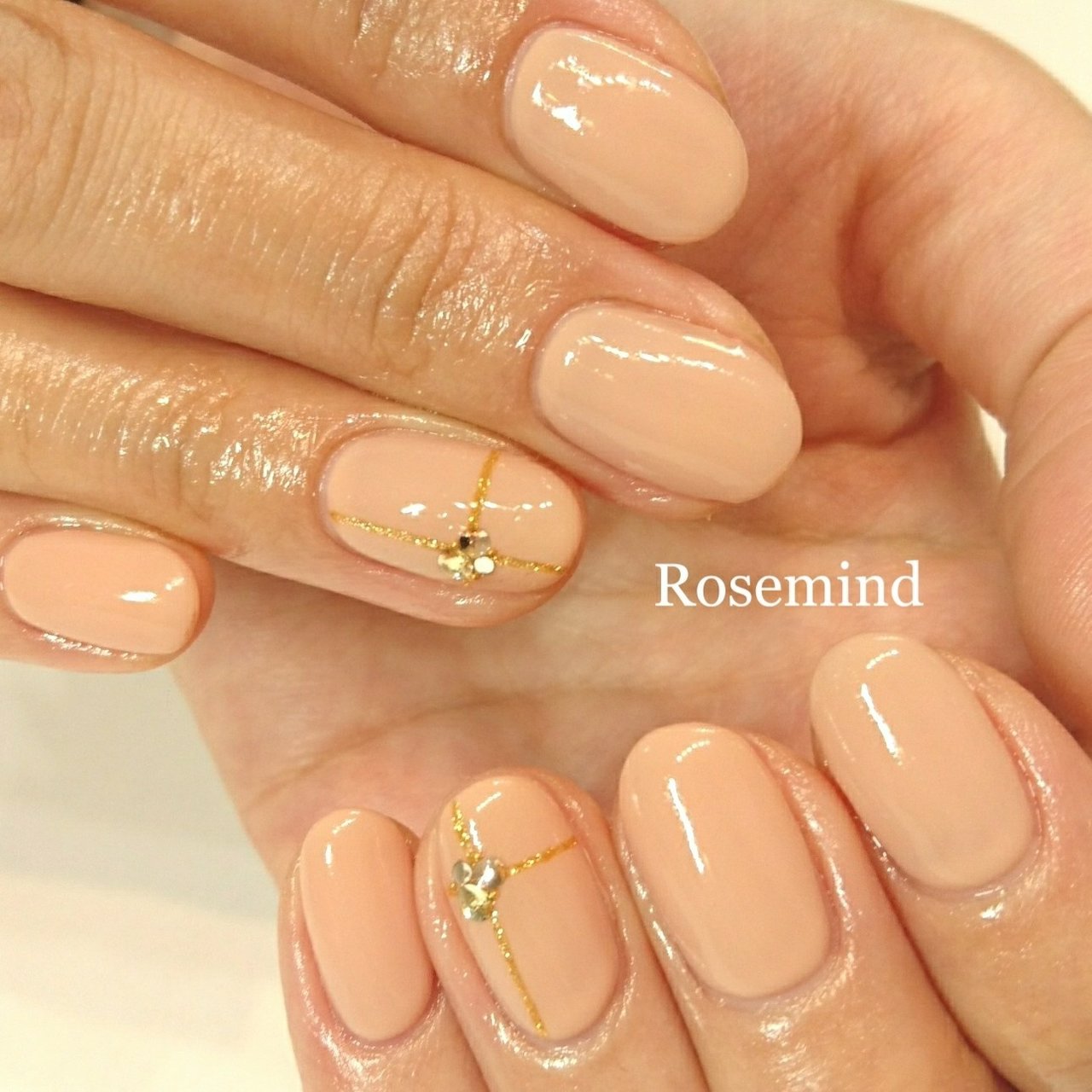 春 オフィス ハンド ワンカラー ビジュー Nail Rosemindのネイルデザイン No ネイルブック