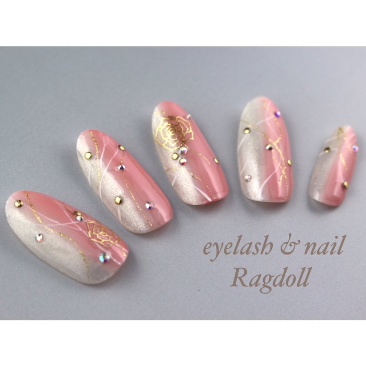 冬 成人式 グラデーション ピンク ゴールド Nailsalon Ragdollのネイルデザイン No ネイルブック