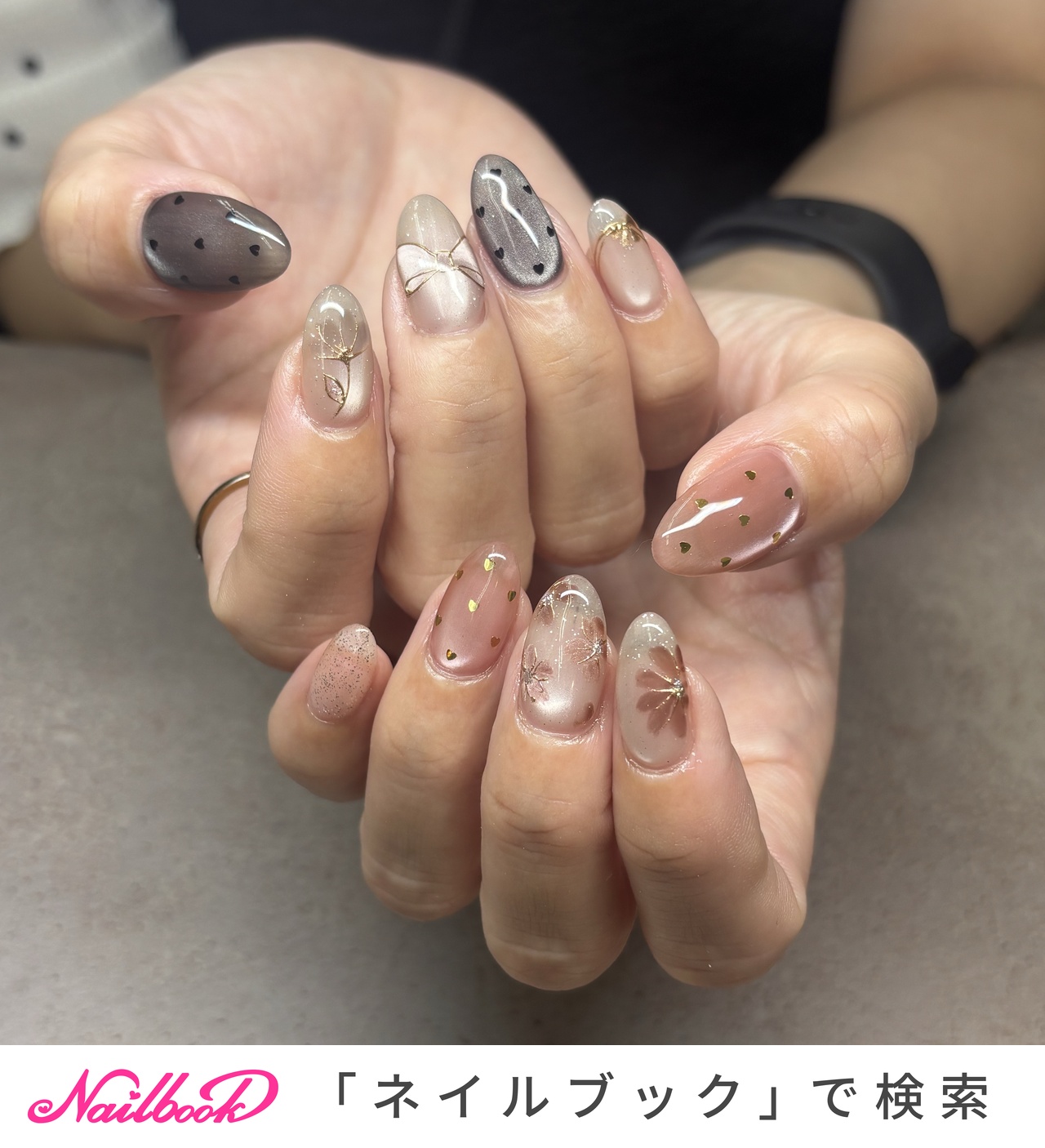 左右色違いネイルのネイルデザイン｜ネイルブック