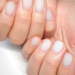 マグネット/ホワイト/#ワンカラーネイルのネイルデザイン｜ネイルブック