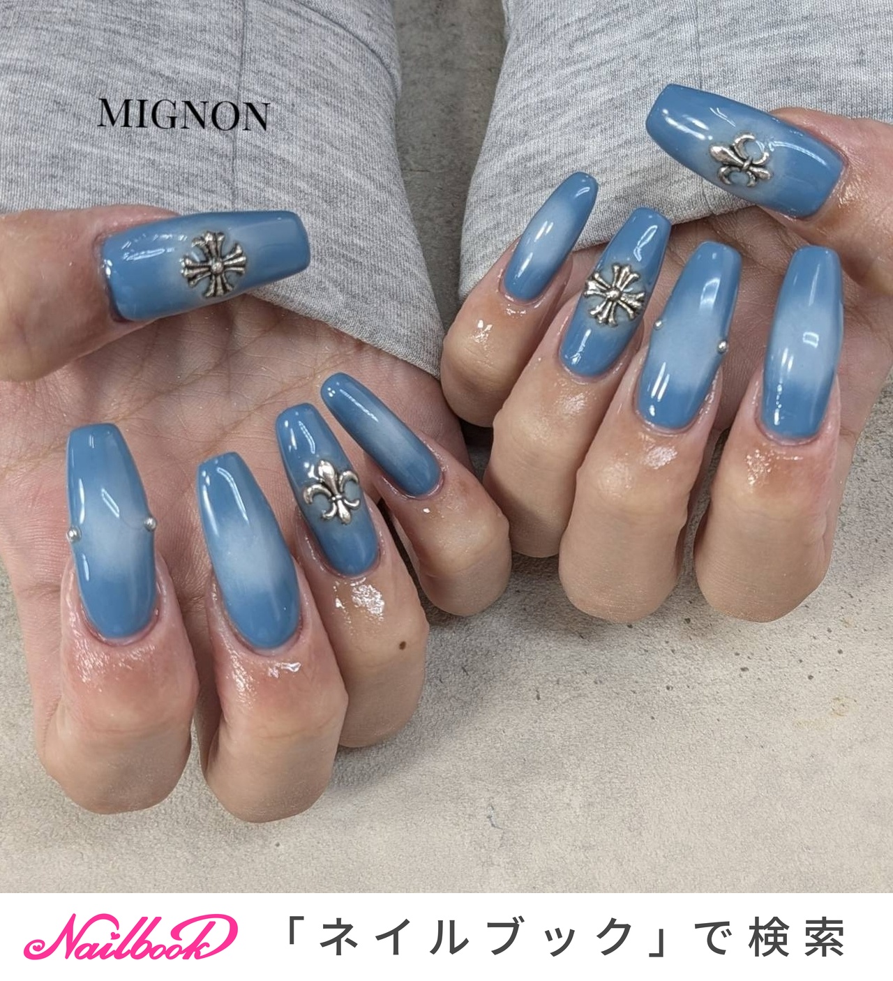手が綺麗に見えるネイル/ブルー/#クロムネイルのネイルデザイン