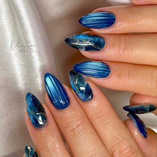 ネイルチップ #85 ブルー シルクマグネット 天然石 お花 ニュアンスネイル 夏/マグネット/水色 - Blossom 露木千沙登のネイルデザイン[No.8178992