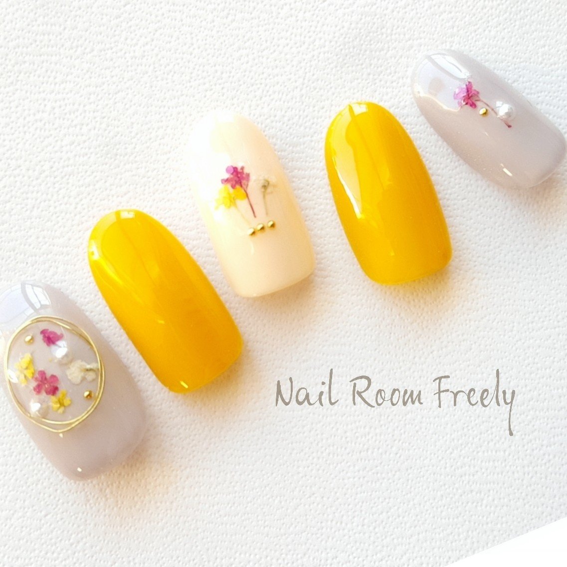 春 オールシーズン 卒業式 女子会 ハンド Freely Nailのネイルデザイン No 2944488 ネイルブック