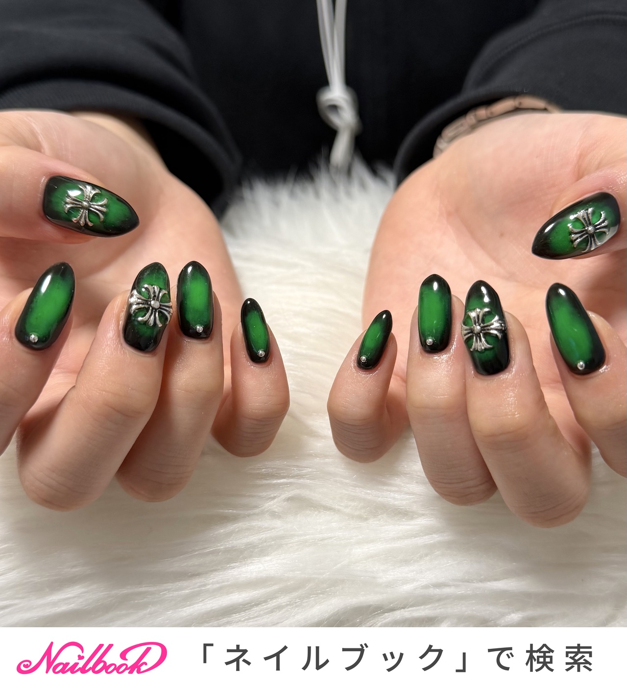 クロムハーツのネイルトップコート ｸﾛﾑﾊｰﾂﾈｲﾙのネイルデザイン｜ネイルブック