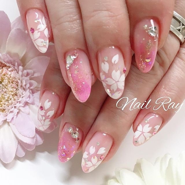 春 浴衣 デート ハンド グラデーション Nail Ray Kanaのネイルデザイン No ネイルブック