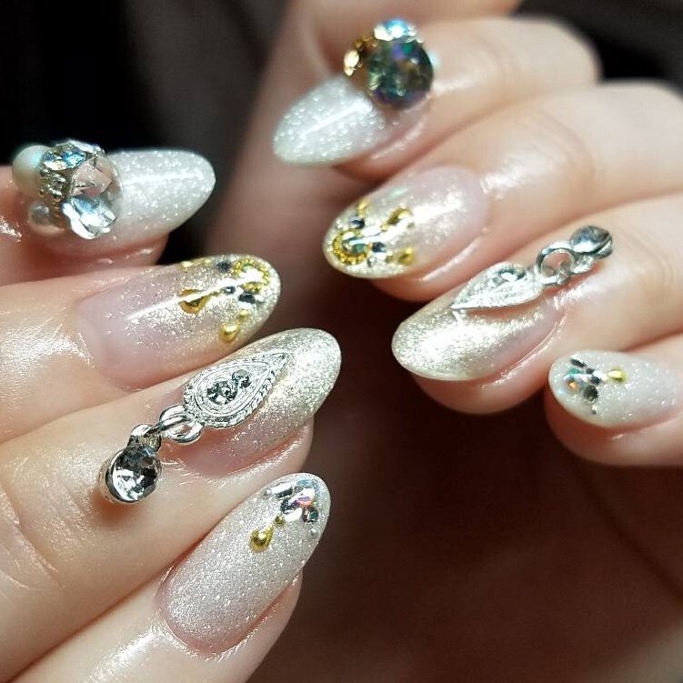 オールシーズン ブライダル パーティー ハンド グラデーション Malika07のネイルデザイン No ネイルブック