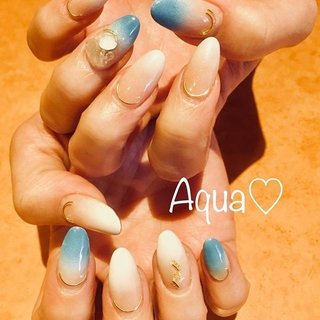 ブルー 青 ベビーブーマーネイルのネイルデザイン ネイルブック