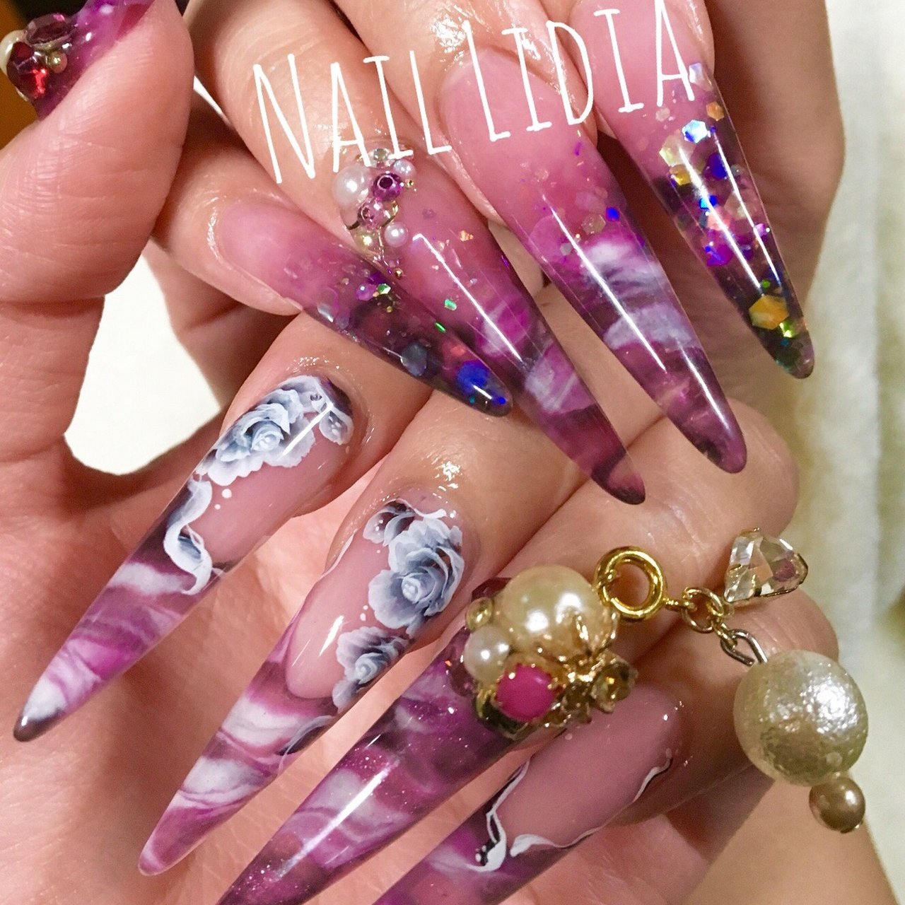 オールシーズン 成人式 バレンタイン パーティー ハンド Nail Lidia Lisaのネイルデザイン No ネイルブック