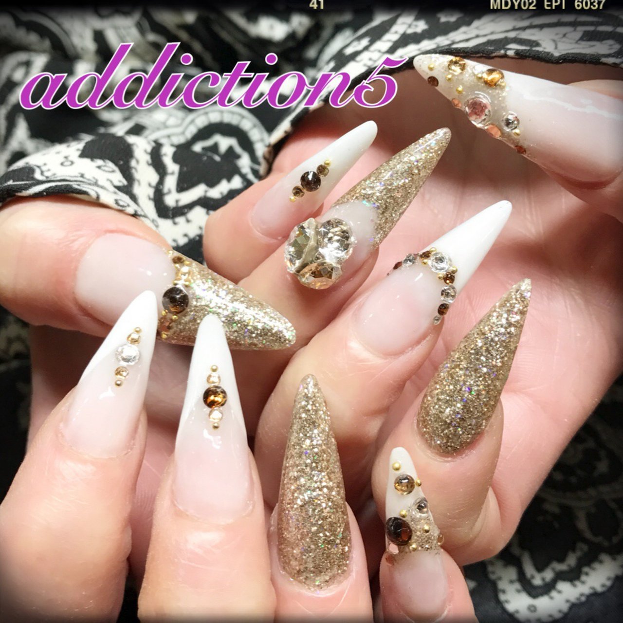 オールシーズン/フレンチ/ロング/ホワイト/ゴールド - addiction5の