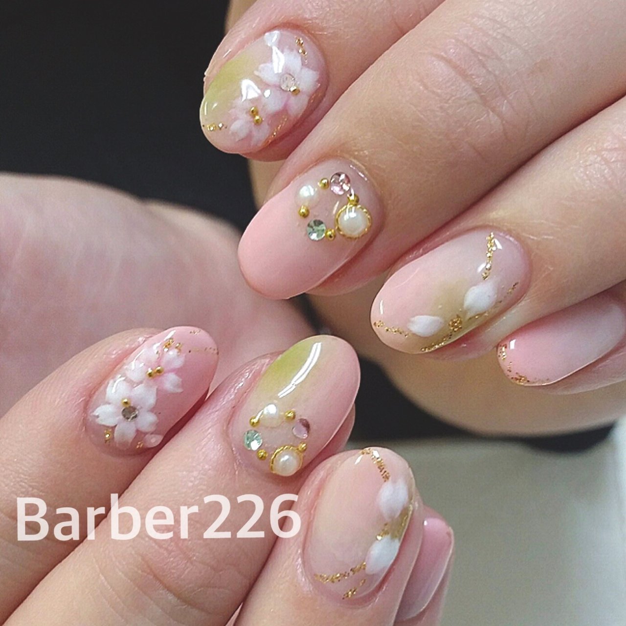 春 成人式 卒業式 入学式 グラデーション Barber226 Nailのネイルデザイン No ネイルブック