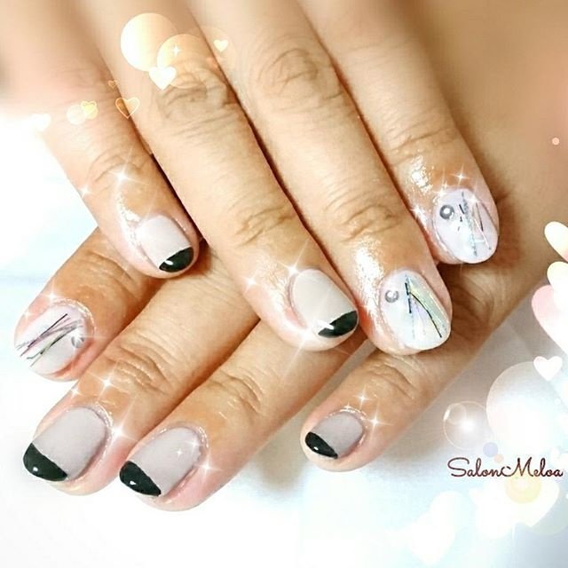 オールシーズン リゾート ライブ ハンド フレンチ Salonmeloaのネイルデザイン No ネイルブック