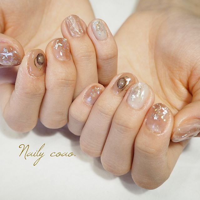 春 ニュアンス ショート ベージュ ブラウン Naily Coのネイル