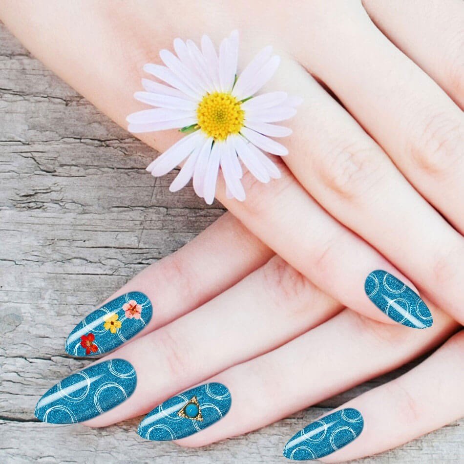オフィス ハンド ロング 水色 ジェル ミランダ カーのネイルデザイン No ネイルブック