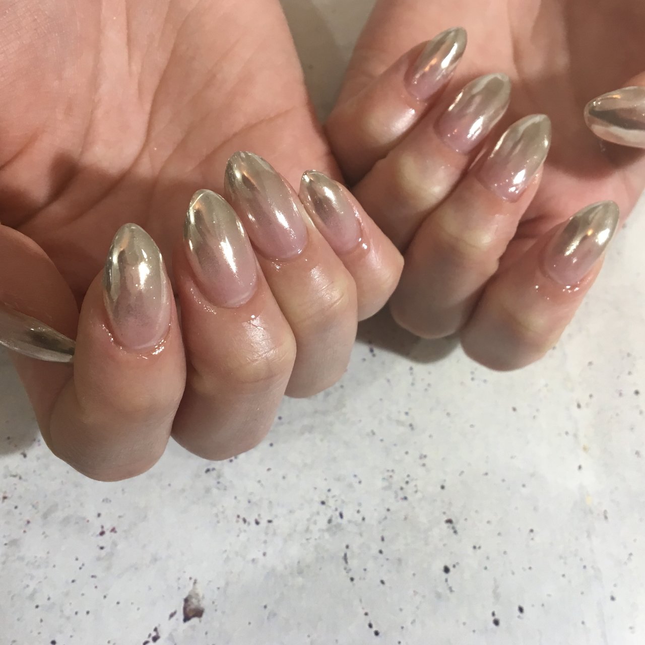 オールシーズン ハンド グラデーション ミラー ミディアム 松本市ネイルサロンnail Atelier Spica ネイルアトリエスピカ のネイル デザイン No 2983527 ネイルブック