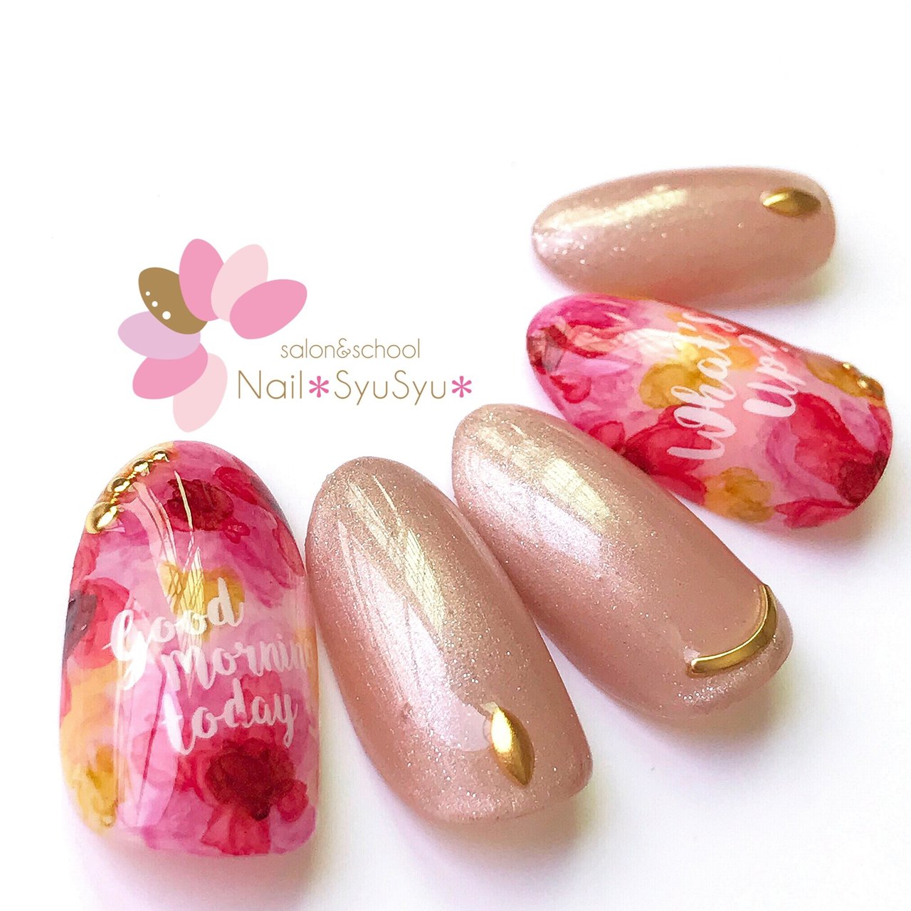 春 ハンド ラメ フラワー イニシャル Nail Syusyu ネイルシュシュのネイルデザイン No ネイルブック