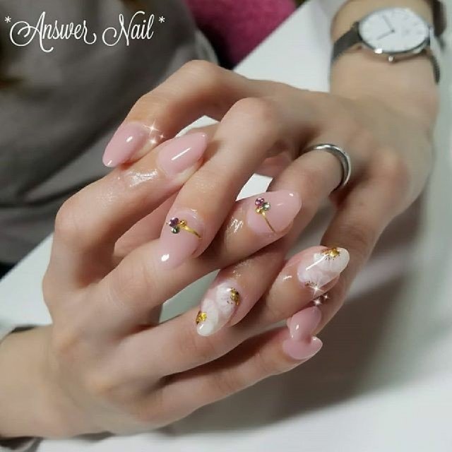 ハンド フラワー ベージュ ピンク ジェル Answer Nailのネイルデザイン No ネイルブック