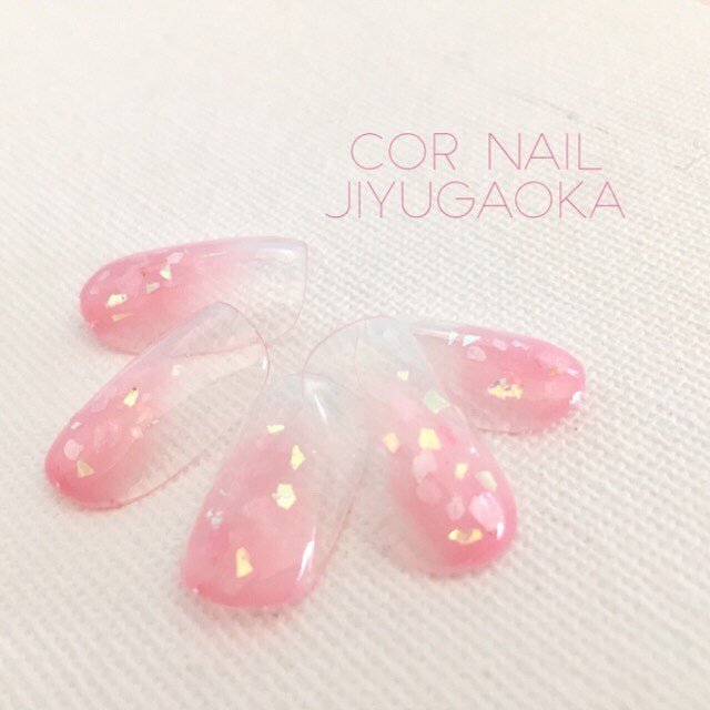 春 卒業式 デート 女子会 シンプル Cornailjiyugaokaのネイルデザイン No ネイルブック