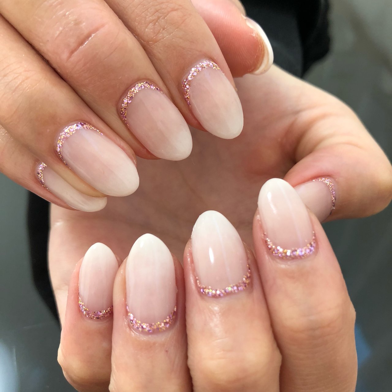 ハンド シンプル グラデーション ラメ ホワイト Private Salon Niinoのネイルデザイン No ネイルブック