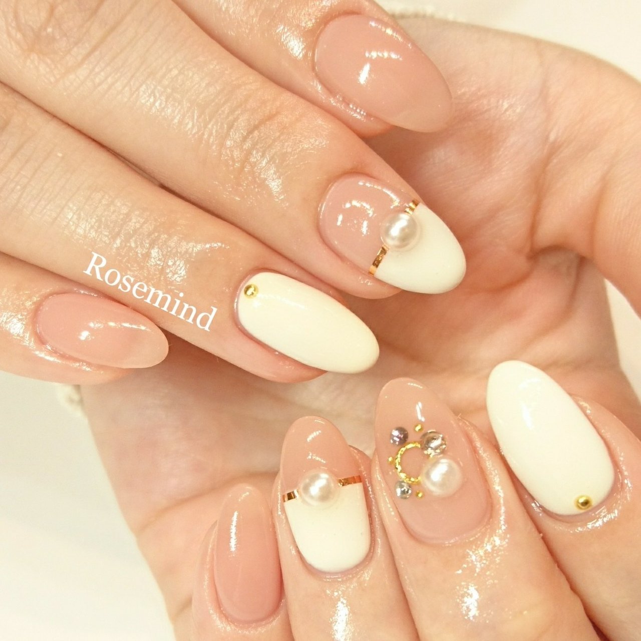 春 オフィス ハンド シンプル ビジュー Nail Rosemindのネイルデザイン No ネイルブック